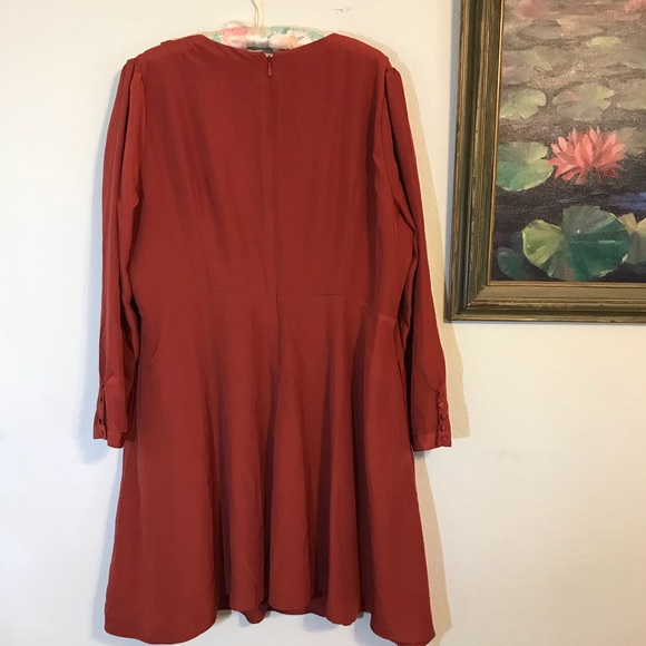 Perfect Ruffle Dress - Picture 7 of 8